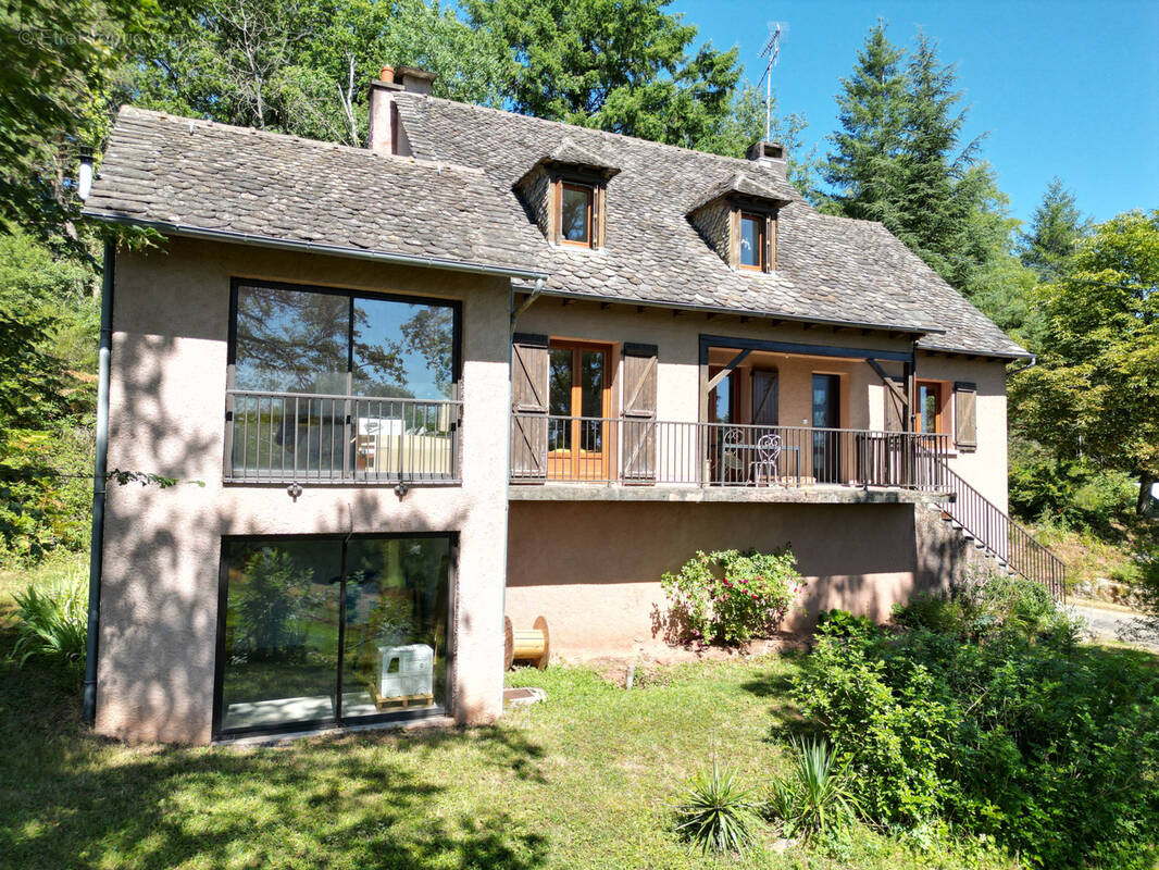 Maison à VILLECOMTAL