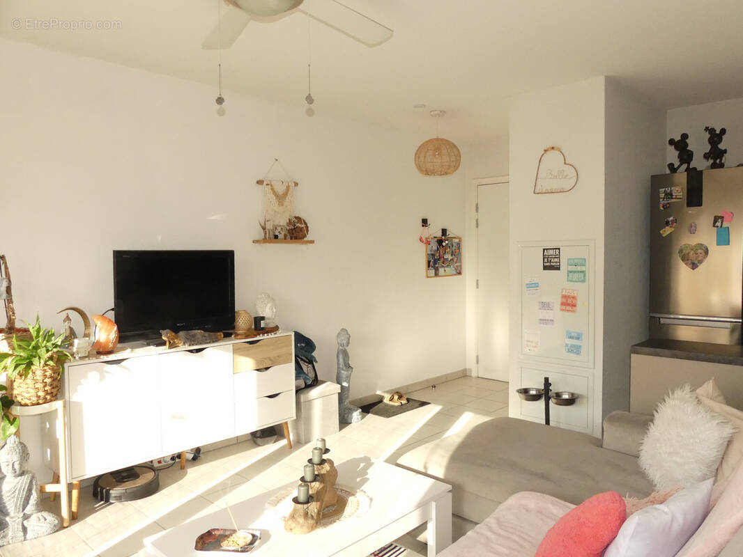 Appartement à CARROS