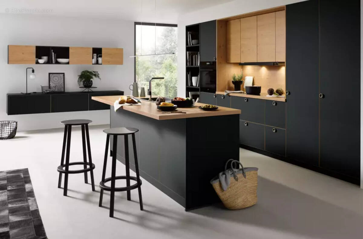 cuisine 1 - Appartement à BUSSY-SAINT-GEORGES