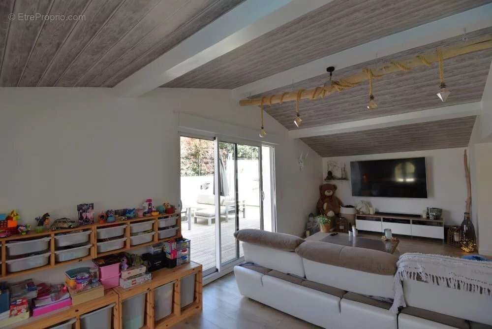 Maison à CALLIAN
