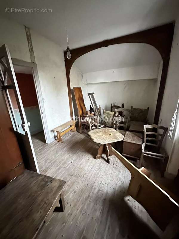 Maison à SAINT-ASTIER