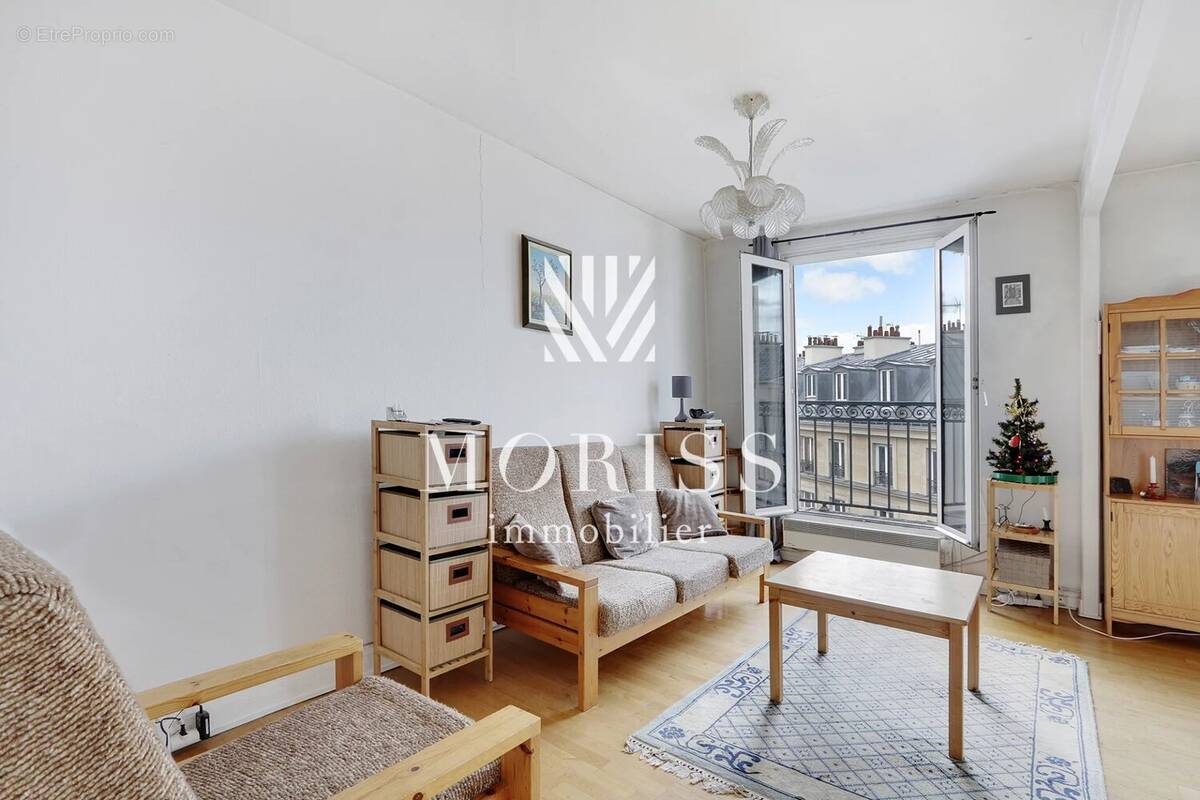 Appartement à PARIS-11E
