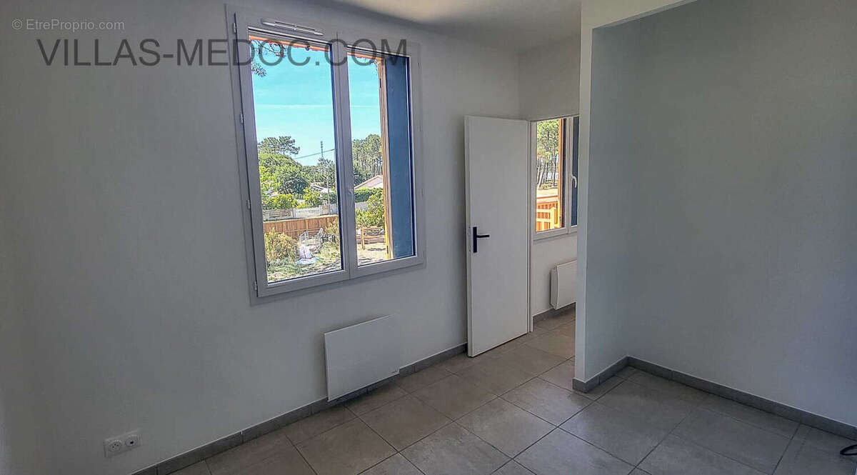 Appartement à VENDAYS-MONTALIVET