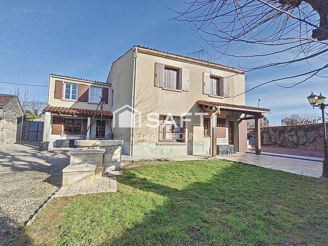 Photo 1 - Maison à COGNAC