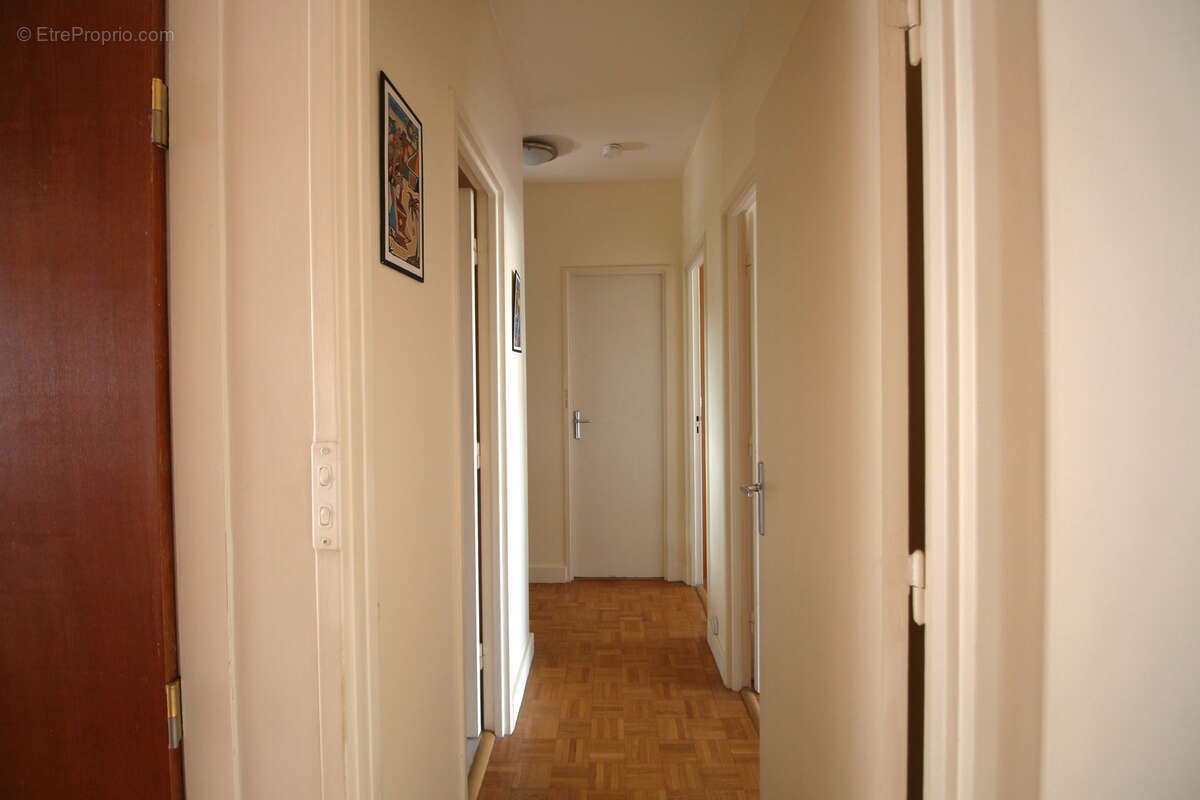 Appartement à SAINT-MAUR-DES-FOSSES