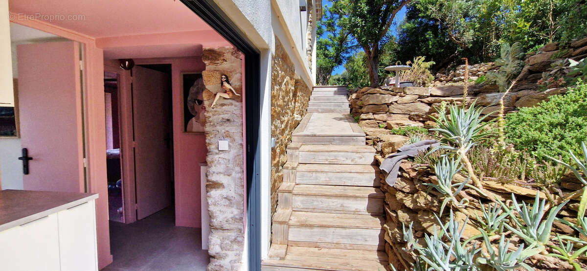 Maison à HYERES