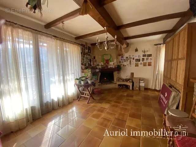 Maison à LA DESTROUSSE