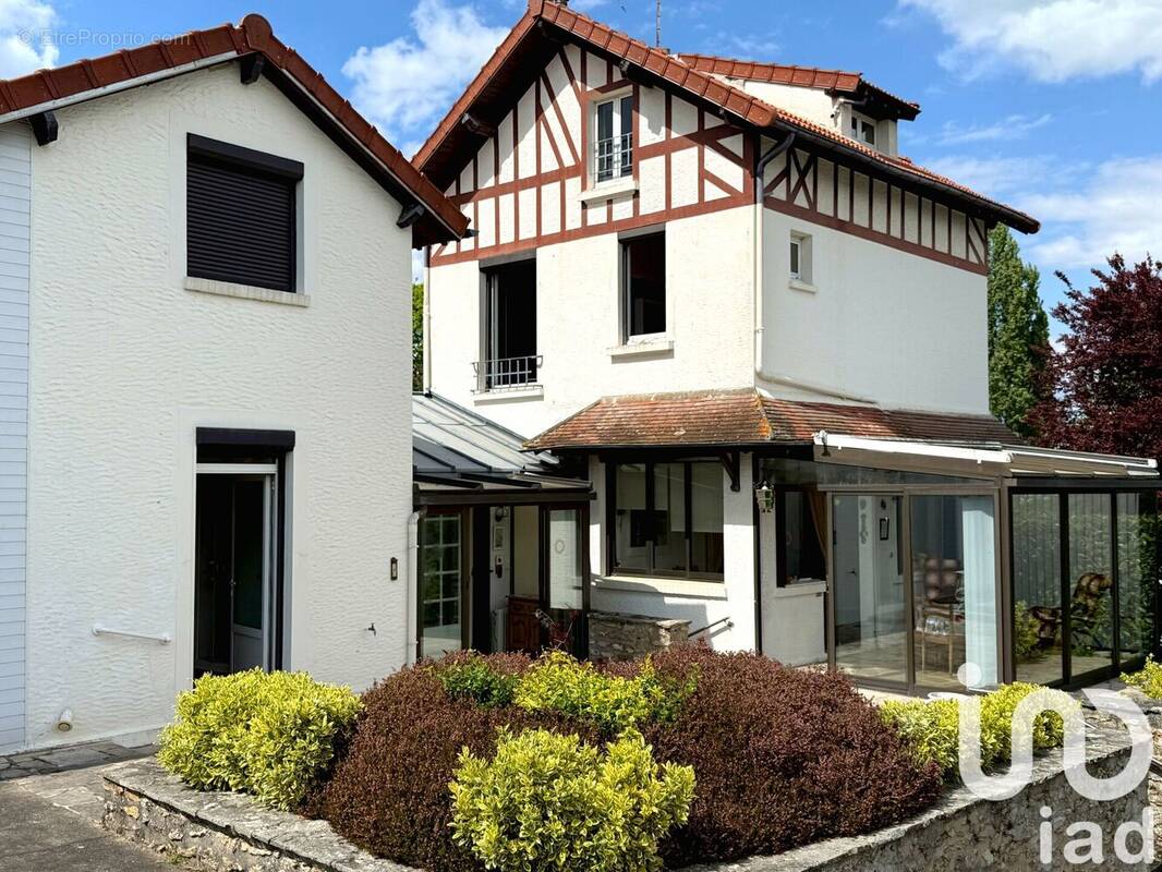 Photo 1 - Maison à MONTFORT-L&#039;AMAURY