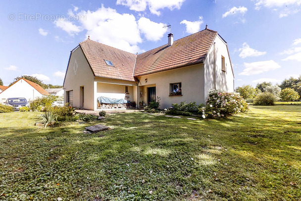 Maison à SERVAIS
