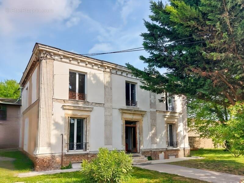 Maison à VILLENEUVE-SAINT-GEORGES
