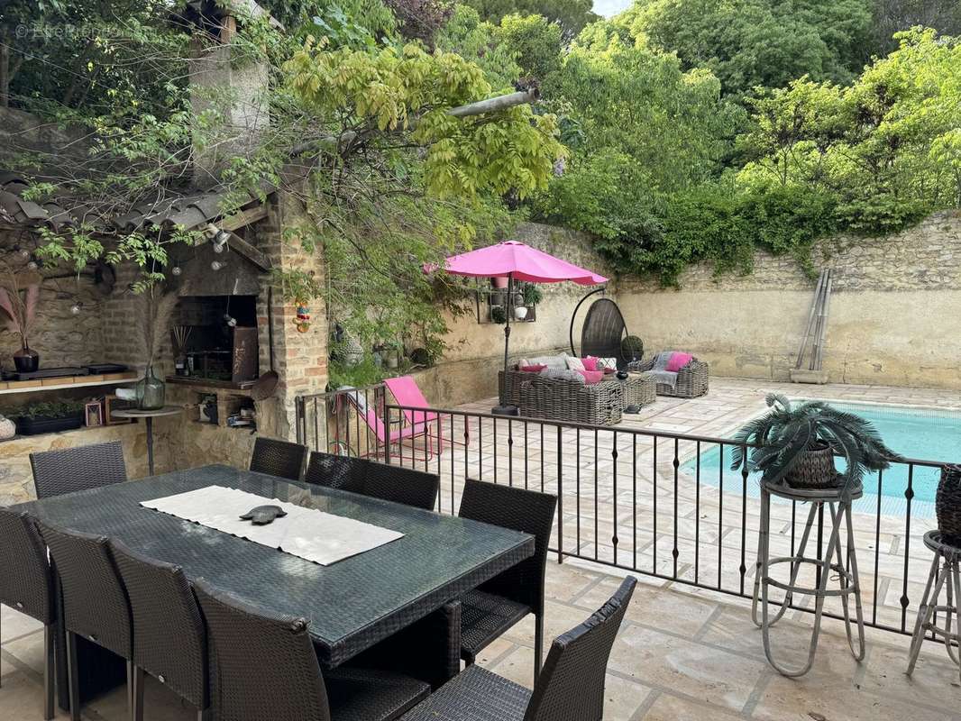 Maison à MILHAUD