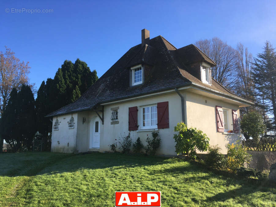 Maison à POUZAUGES