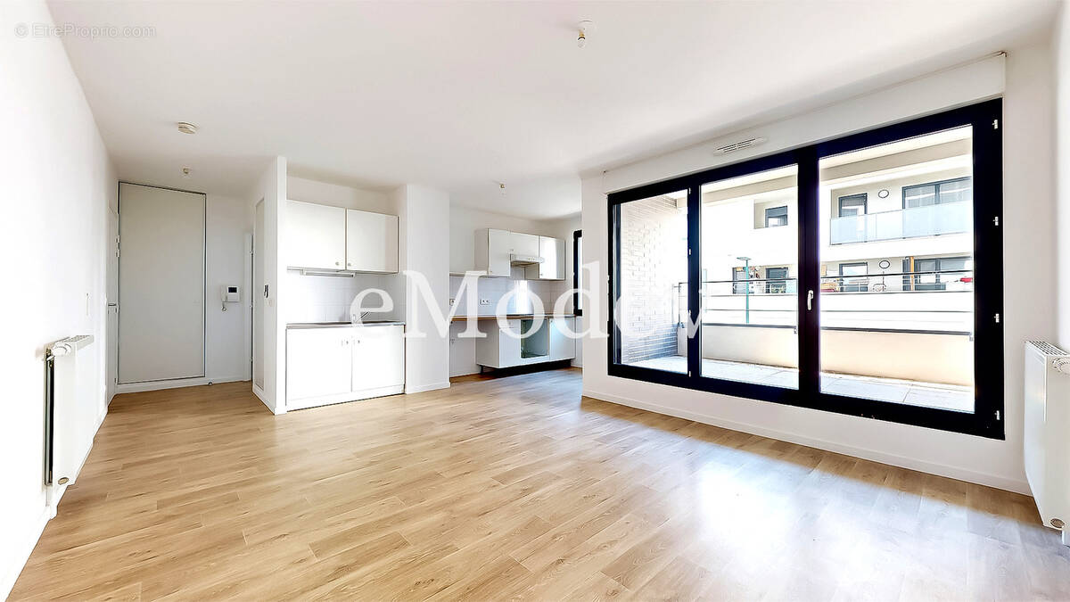 Appartement à GENNEVILLIERS