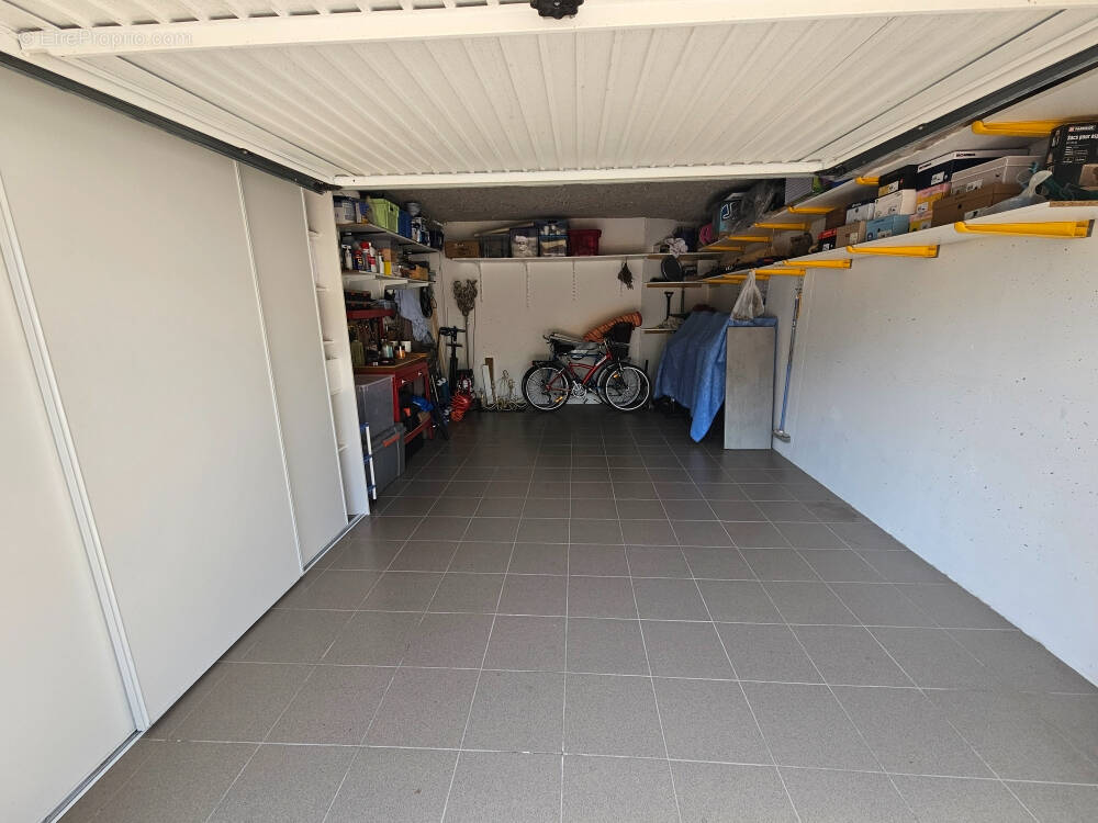 Parking à LE BARCARES