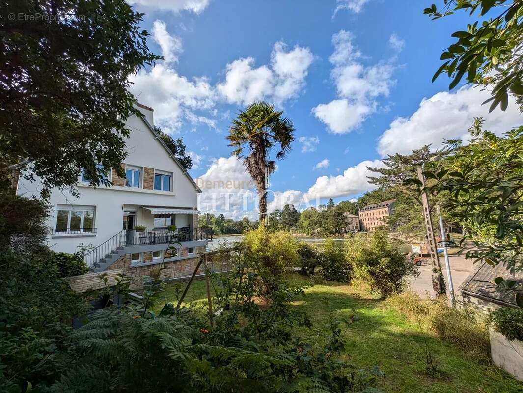 Maison à LOGONNA-DAOULAS