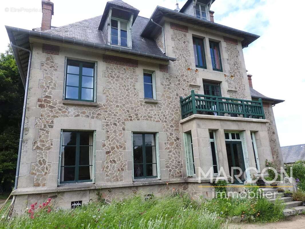 Maison à AUBUSSON