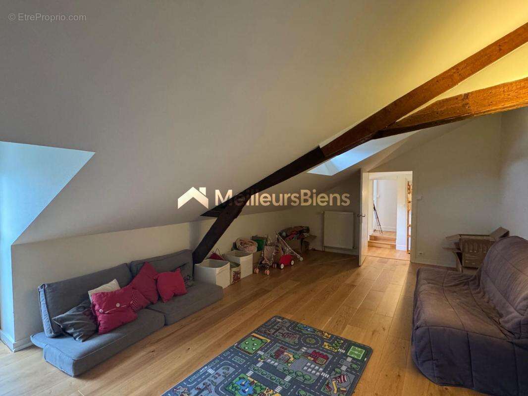 Maison à CHATEAUNEUF-SUR-SARTHE