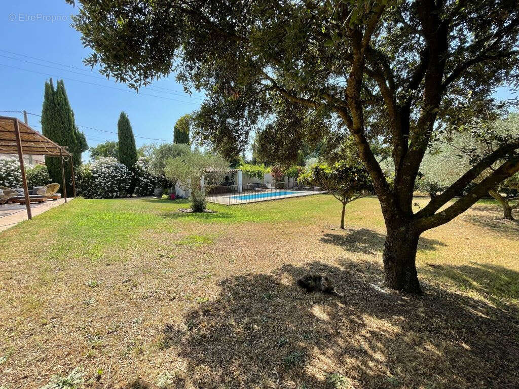 Maison à PIOLENC