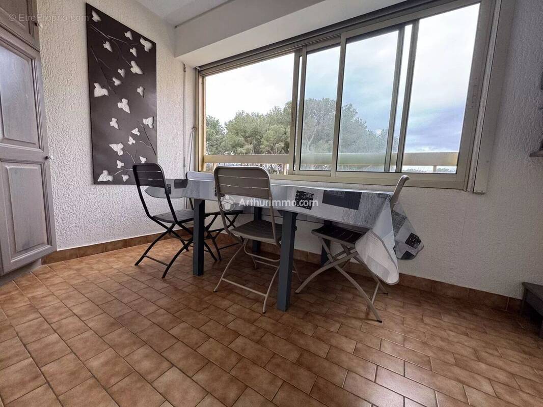 Appartement à SIX-FOURS-LES-PLAGES