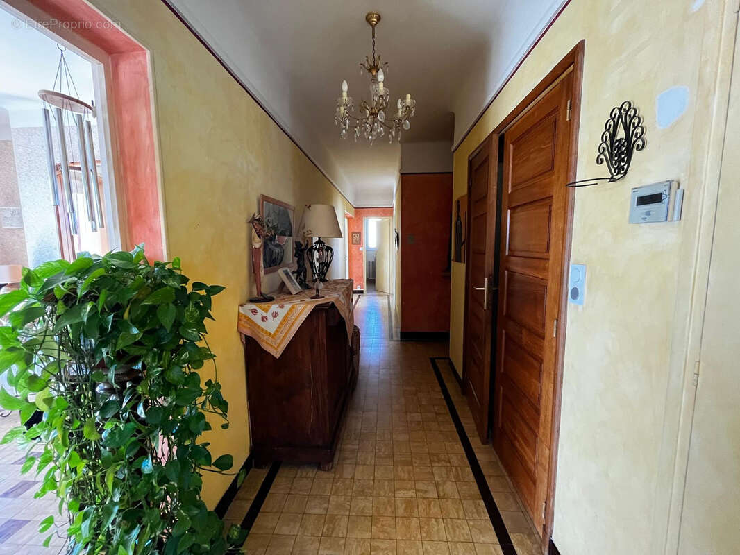 Maison à HYERES