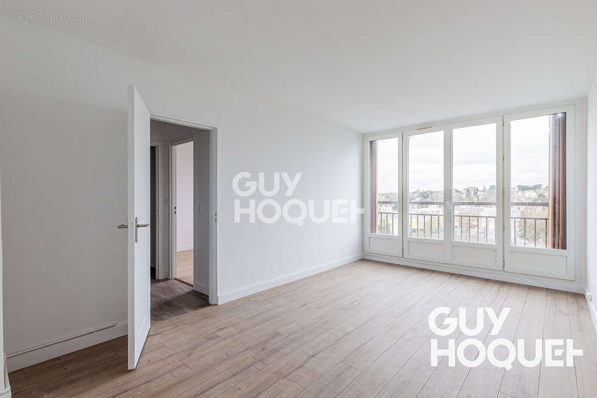 Appartement à SAVIGNY-SUR-ORGE