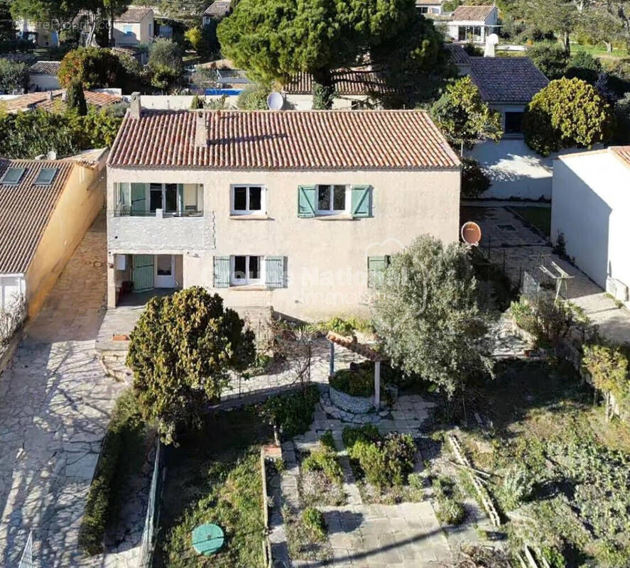 Maison à LE ROVE