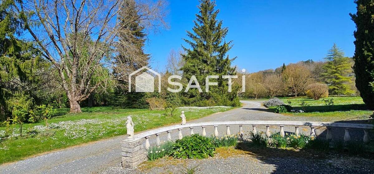 Photo 1 - Maison à ROULLET-SAINT-ESTEPHE