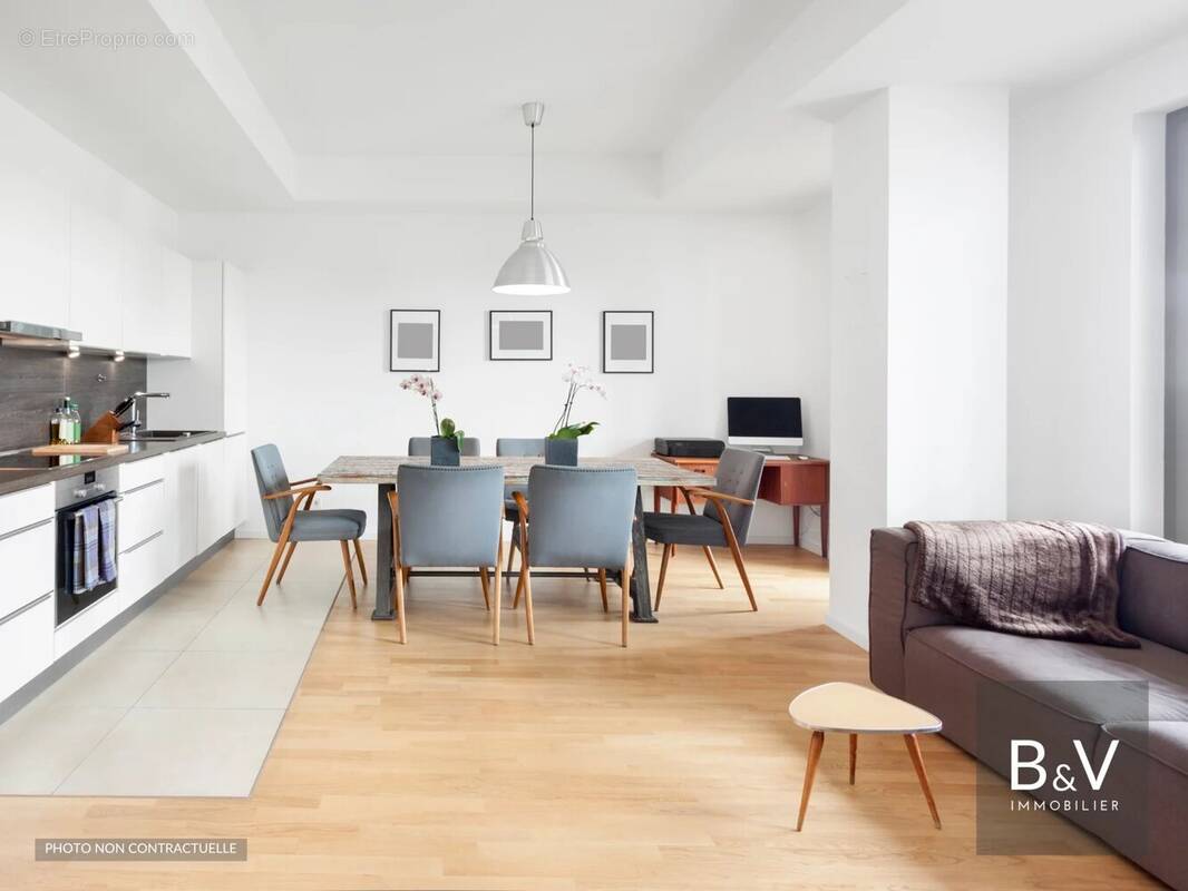 Appartement à VILLENEUVE-LOUBET