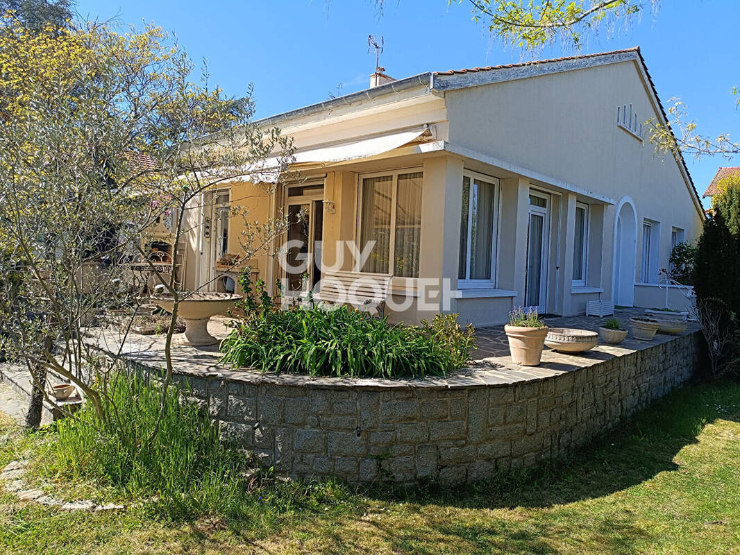 Maison à FEURS