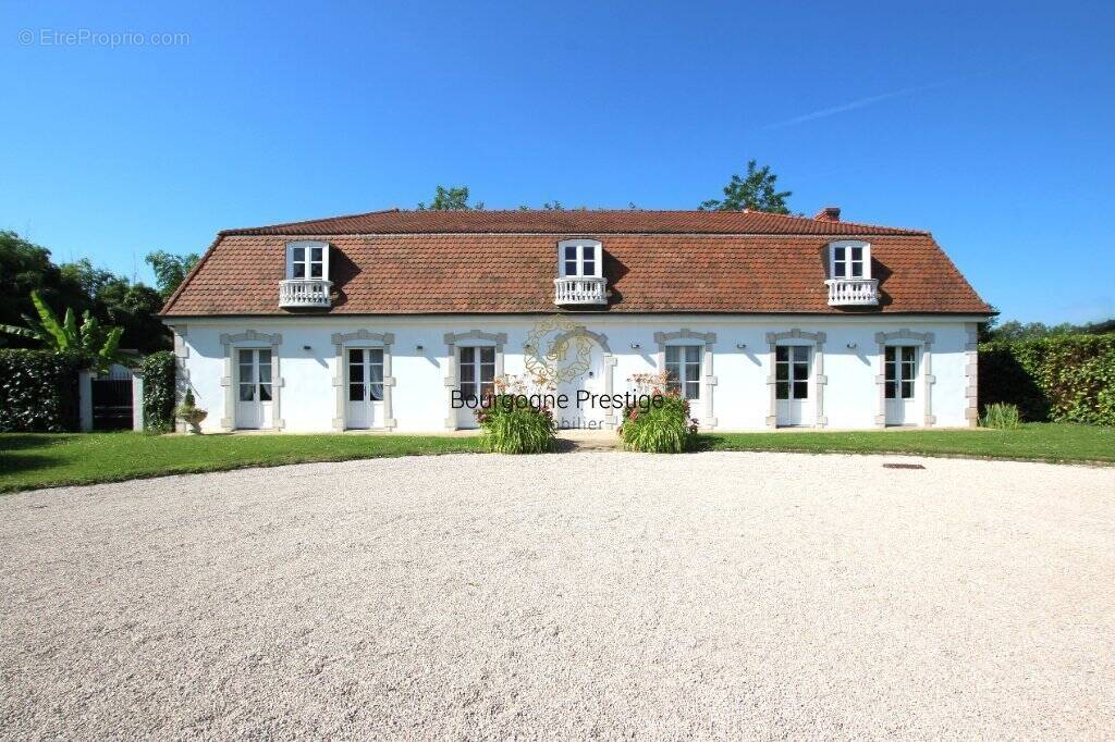 Maison à LOUHANS