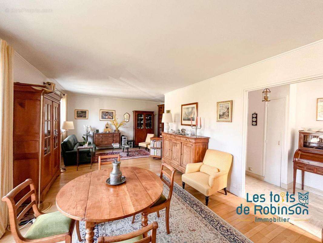 Maison à VERRIERES-LE-BUISSON