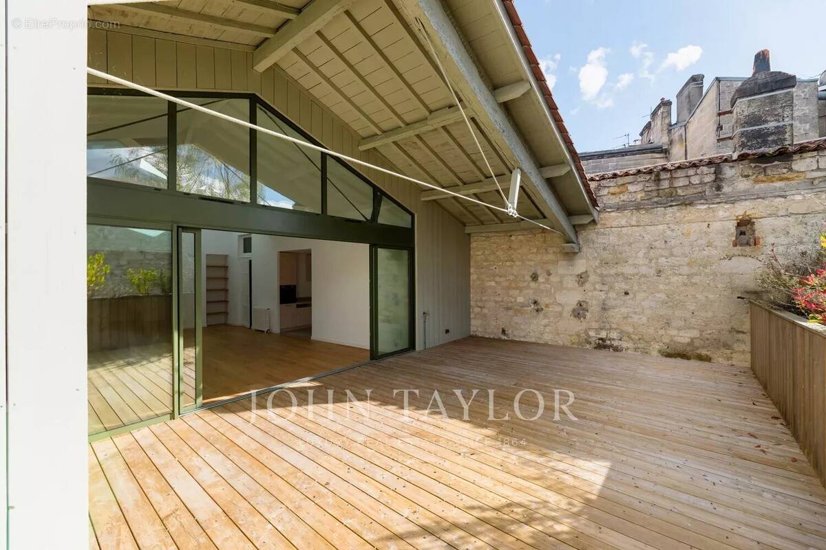 Appartement à BORDEAUX