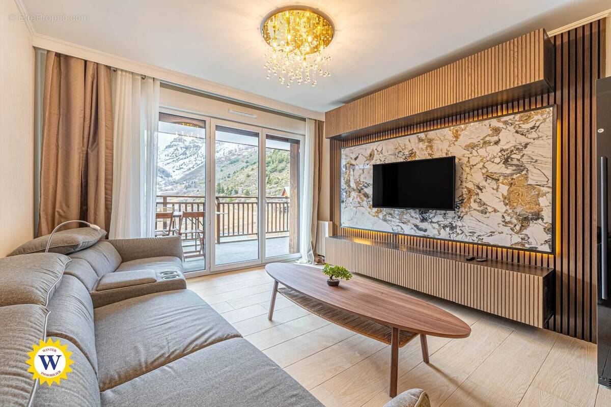 Appartement à SAINT-ETIENNE-DE-TINEE