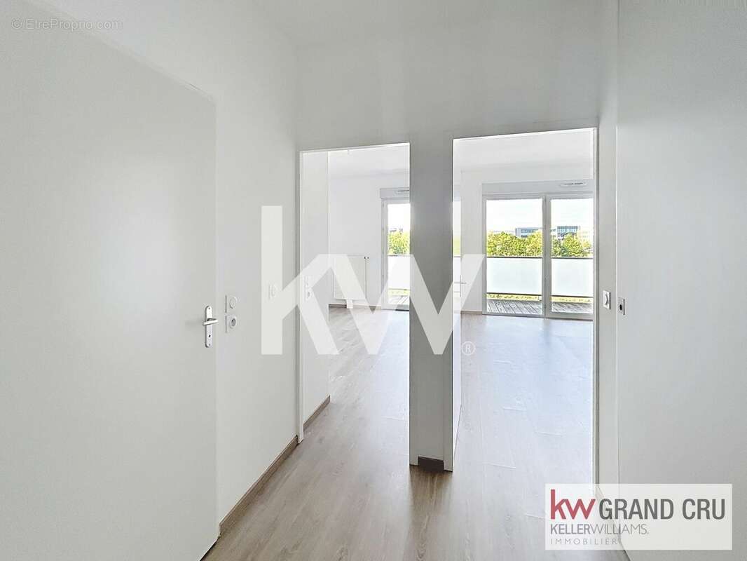 Appartement à BEZANNES