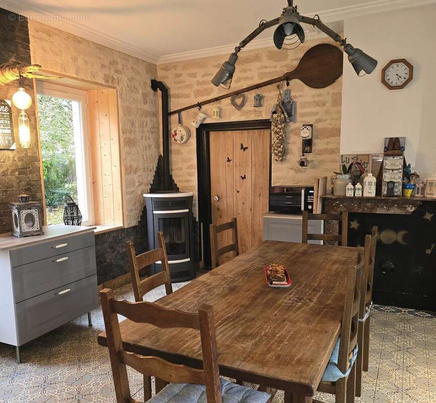 Maison à BEAUMETZ-LES-LOGES