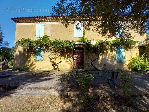 Maison à SEISSAN