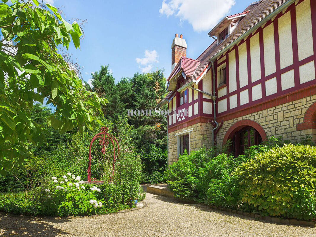 Maison à LAMORLAYE