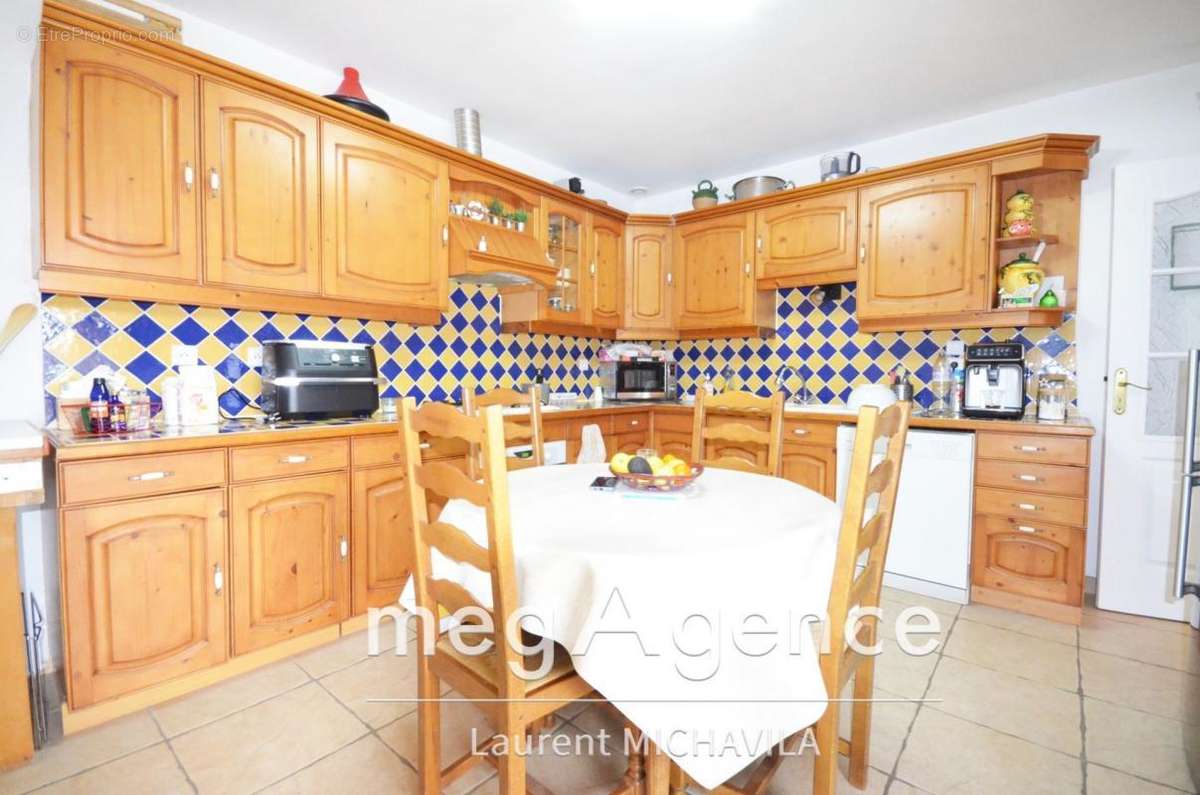 Maison à VILLENEUVE-LES-BEZIERS