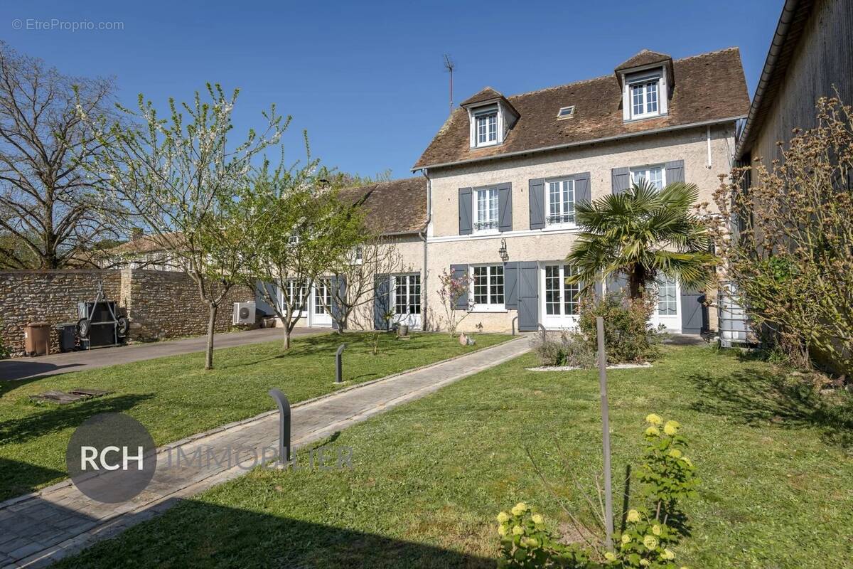Maison à ORGERUS