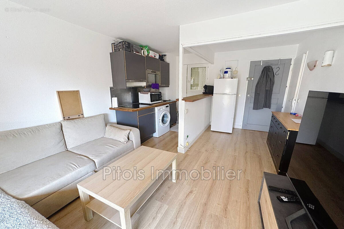 Appartement à VALLAURIS