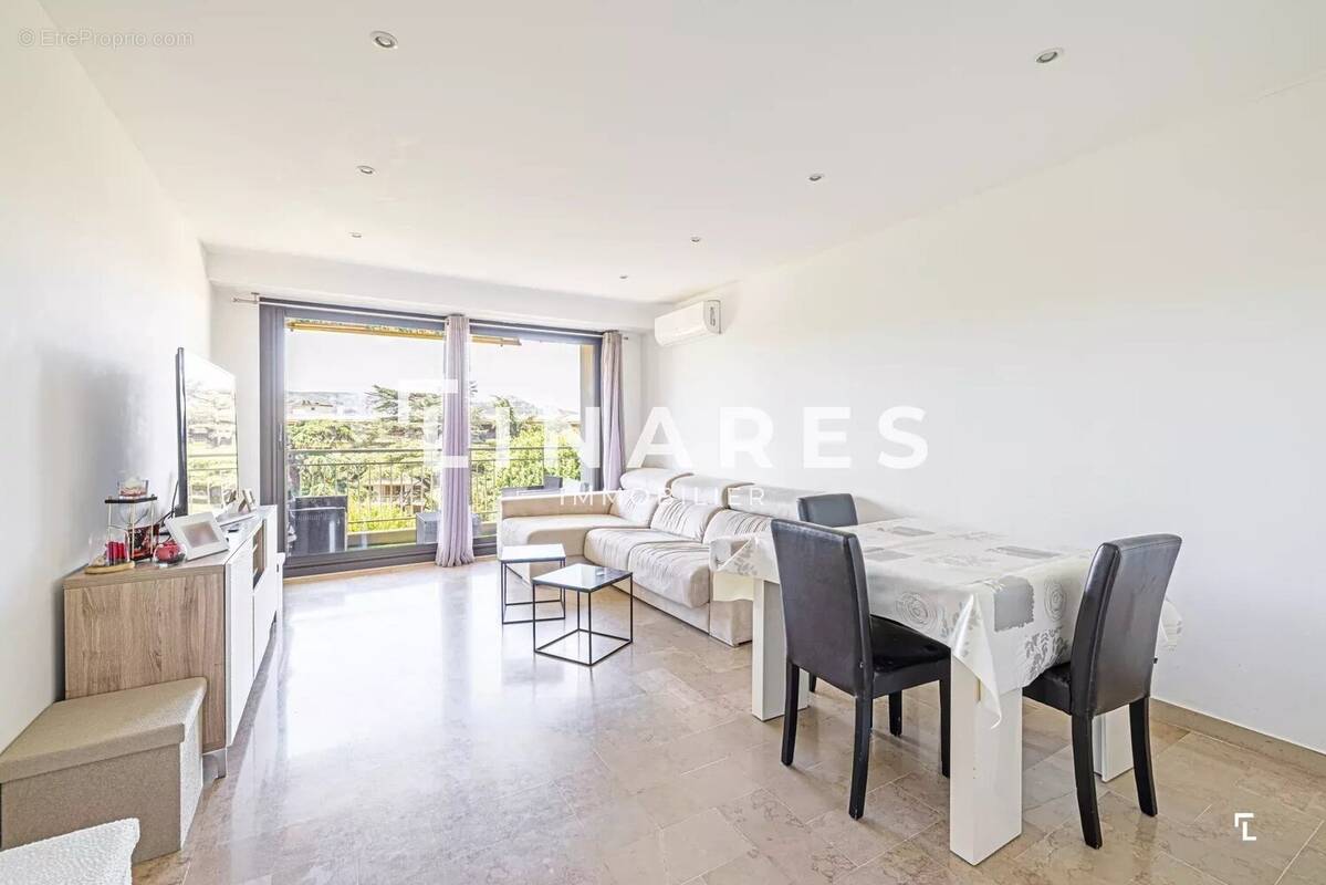 Appartement à MARSEILLE-9E