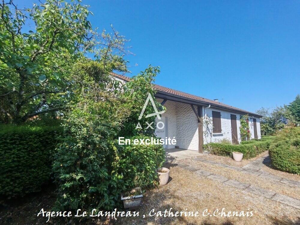 Maison à LE LANDREAU