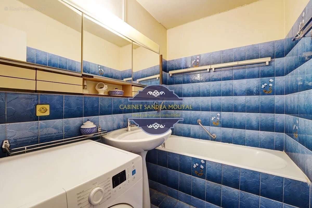 Appartement à PARIS-3E