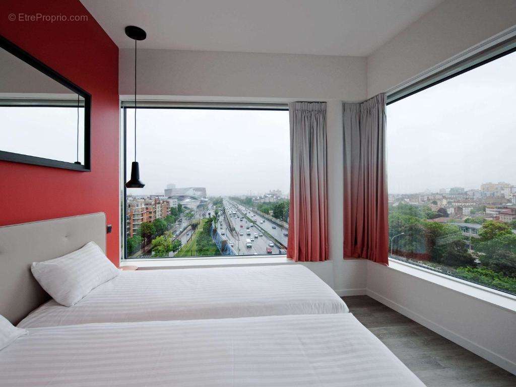 Appartement à PARIS-19E