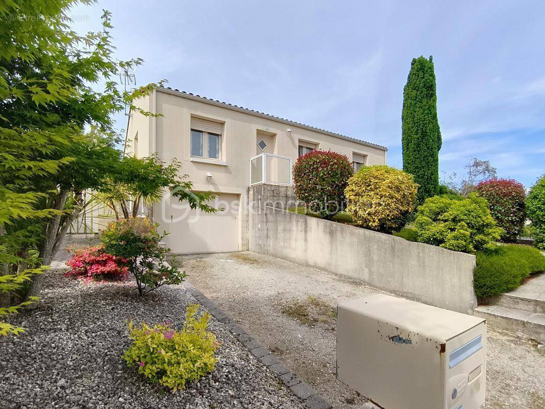 Maison à LE POIRE-SUR-VIE