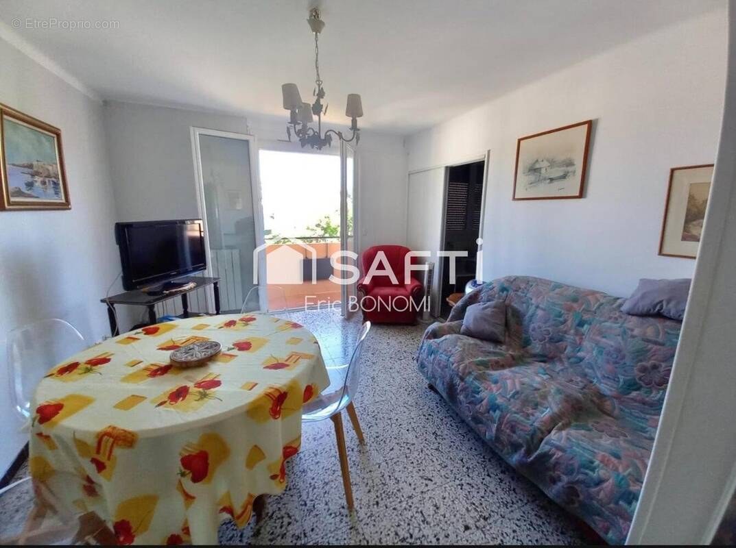 Photo 1 - Appartement à SAINT-RAPHAEL