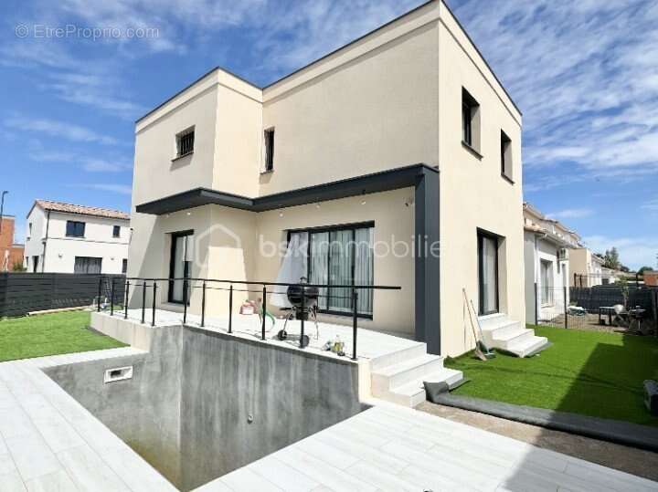 Maison à SAUVIAN
