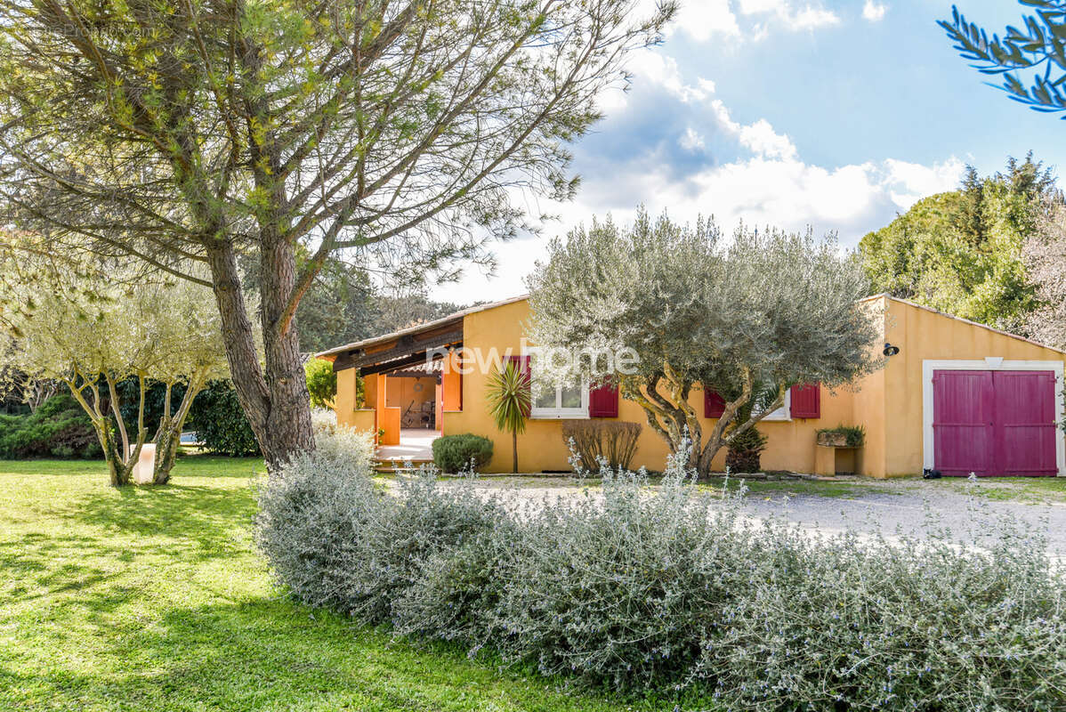 Maison à LORGUES