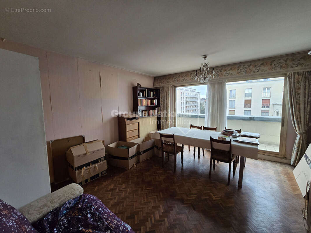 Appartement à VERSAILLES