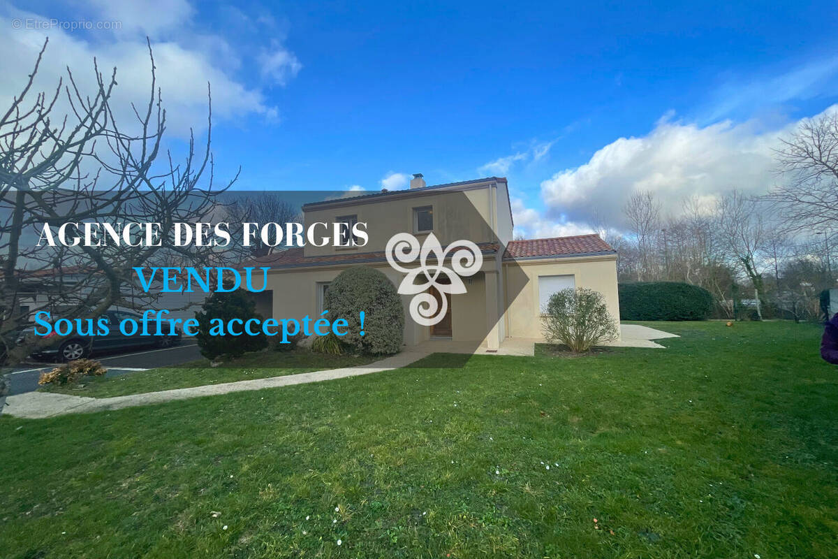 Maison à LA HAIE-FOUASSIERE